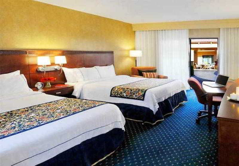 Courtyard By Marriott Phoenix Mesa Eksteriør billede