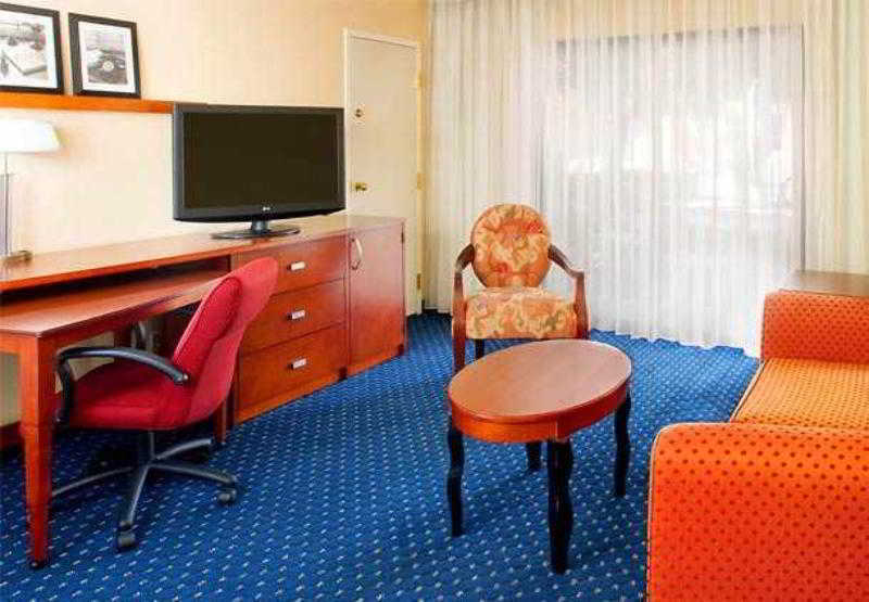 Courtyard By Marriott Phoenix Mesa Værelse billede